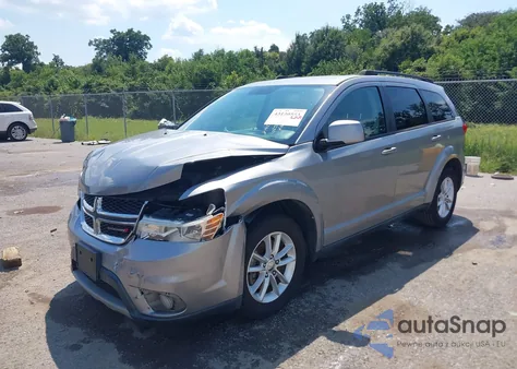 2016 Dodge Journey Sxt z USA, uszkodzony, nr VIN 3C4PDCBG6GT102219